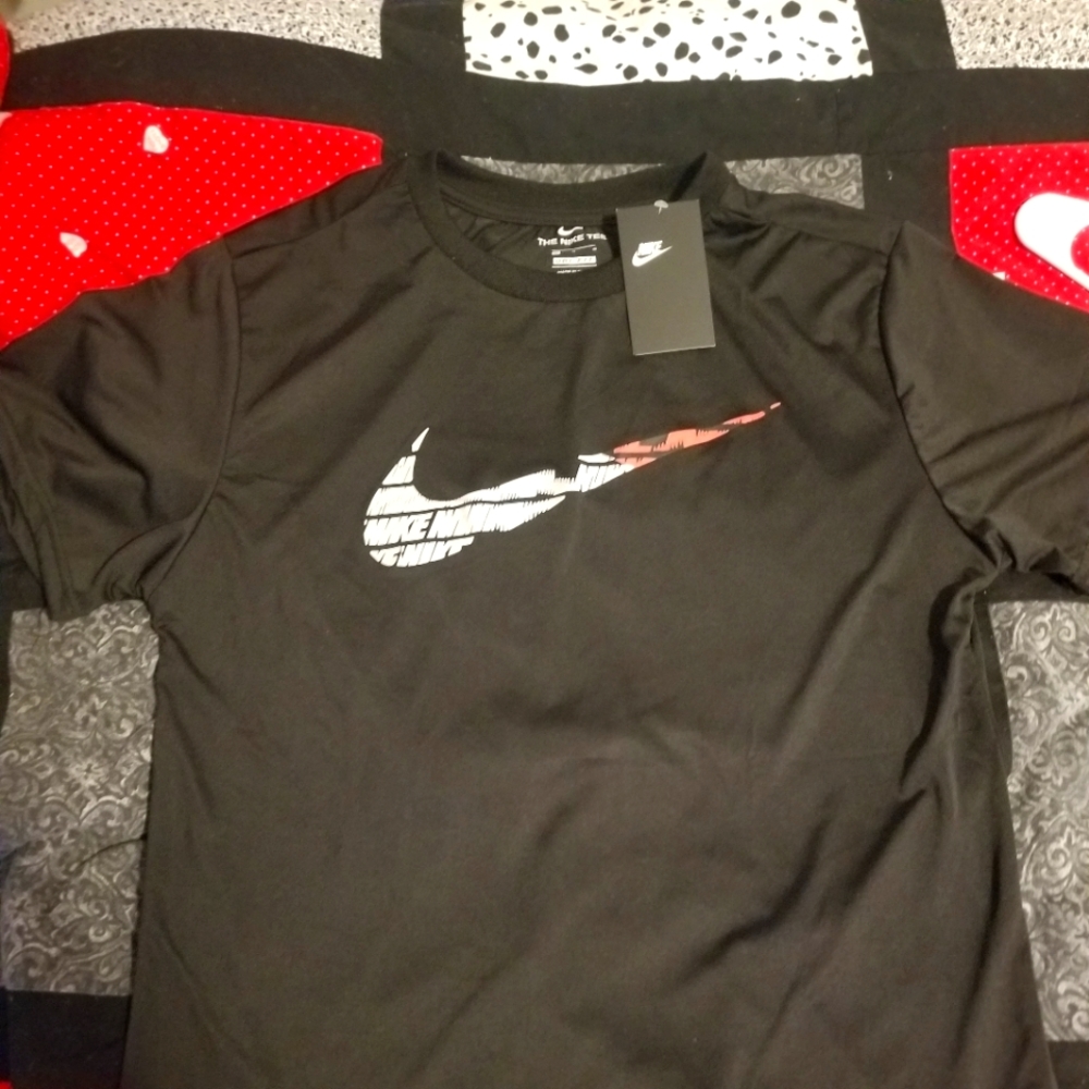 Nike dry fit lg